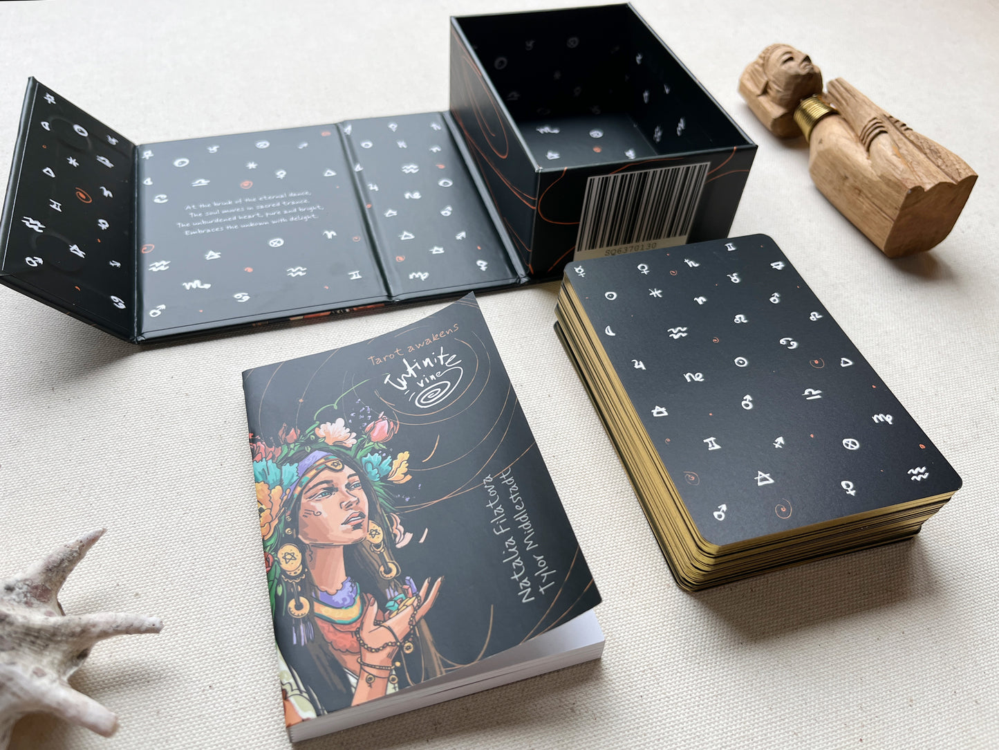 Tarot Deck Infinite Vine. Premium Quality